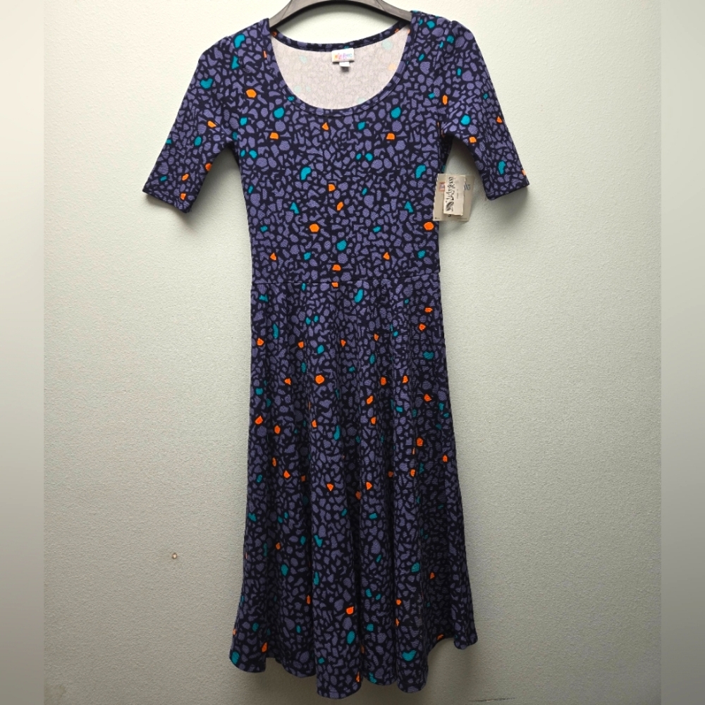 M Vintage Lularoe Nicole Fun Geometric in Dark Blues w/ color pops NWT